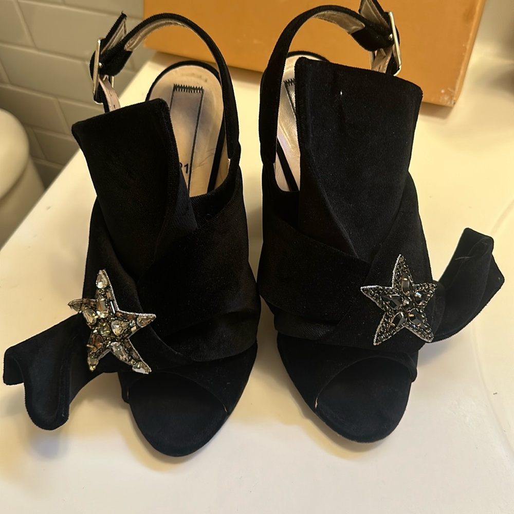 N21 Stunning Crystal Suede Sandals